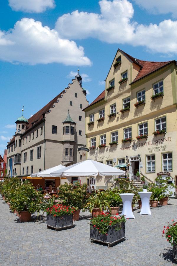 נורדלינגן Kaiserhof Hotel Sonne מראה חיצוני תמונה