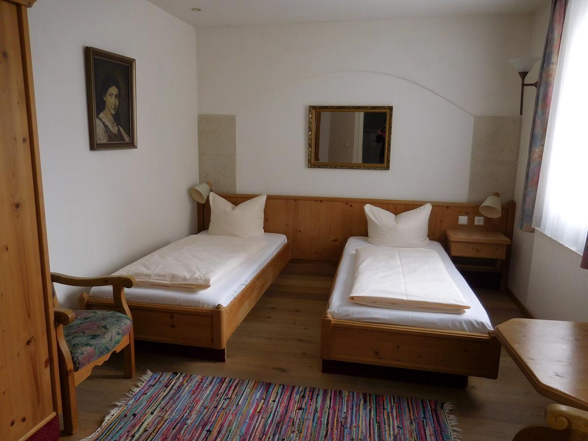 נורדלינגן Kaiserhof Hotel Sonne מראה חיצוני תמונה