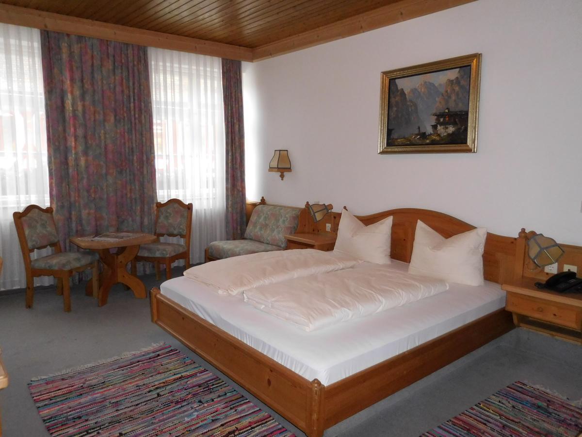 נורדלינגן Kaiserhof Hotel Sonne מראה חיצוני תמונה